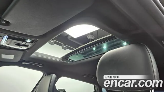 2022 Kia EV6 Long Range 4WD Sold VIN KNAC581CPNA051323 – interior seats