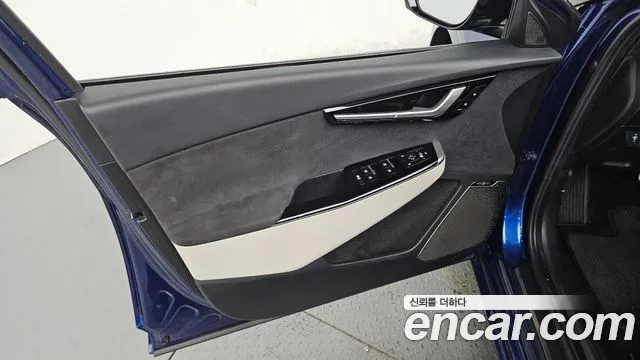 2022 Kia EV6 Long Range 4WD Sold VIN KNAC581CPNA064131 – photo 13
