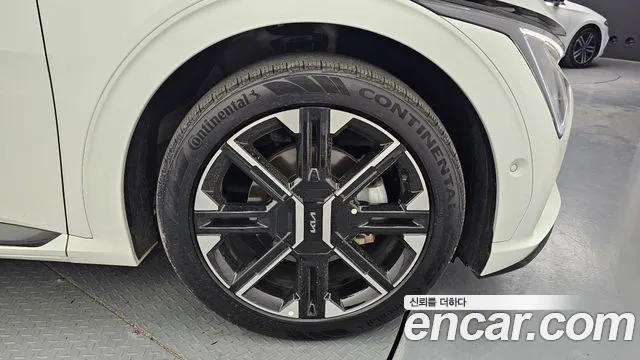 2025 Kia The New EV6 Long Range 4WD Sold VIN KNAC581CPSA225693 – photo 15 2025 Kia The New EV6 Long Range 4WD Sold VIN KNAC581CPSA225693 – photo 15