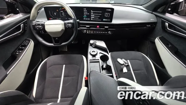 2025 Kia The New EV6 Long Range 4WD Sold VIN KNAC581CPSA226004 – photo 16