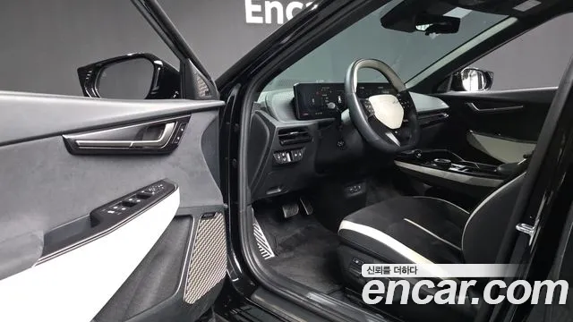 2025 Kia The New EV6 Long Range 4WD Sold VIN KNAC581CPSA226004 – photo 22