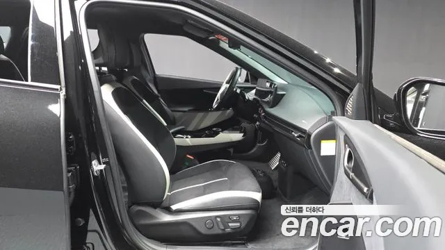 2025 Kia The New EV6 Long Range 4WD Sold VIN KNAC581CPSA226004 – photo 32