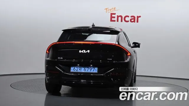 2025 Kia The New EV6 Long Range 4WD Sold VIN KNAC581CPSA226164 – side profile