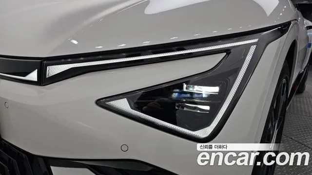 2025 Kia The New EV6 Long Range 4WD Sold VIN KNAC581CPSA624389 – photo 36
