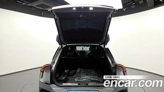2025 Kia The New EV6 Long Range 4WD Sold VIN KNAC581CPSA625421 – trunk area