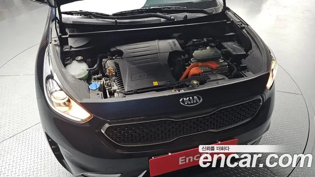2018 Kia Niro Luxury Sold VIN KNACA81CGJA260953 – side profile