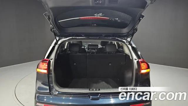 2018 Kia Niro Luxury Sold VIN KNACA81CGJA260953 – engine bay