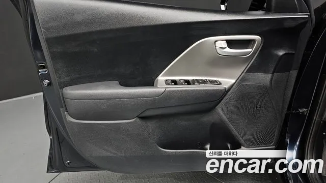 2018 Kia Niro Luxury Sold VIN KNACA81CGJA260953 – photo 11