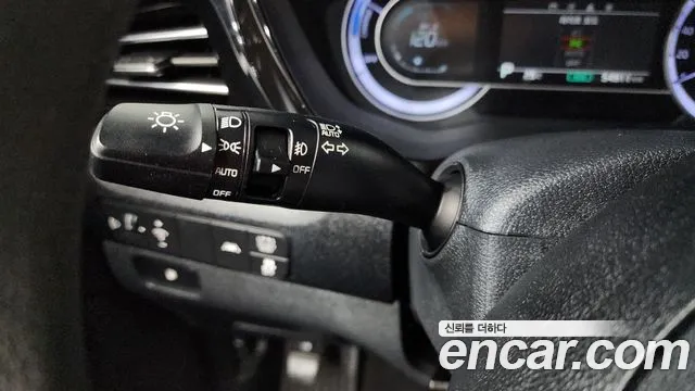 2021 Kia The New Niro 1.6 HEV Sold VIN KNACA81CGMA478108 – side profile 2021 Kia The New Niro 1.6 HEV Sold VIN KNACA81CGMA478108 – side profile