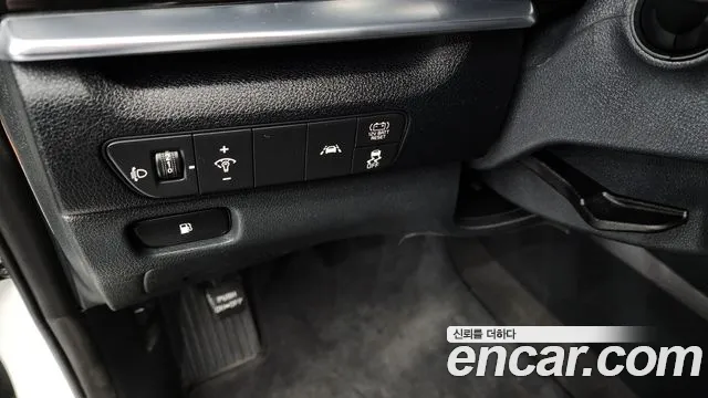 2021 Kia The New Niro 1.6 HEV Sold VIN KNACA81CGMA478108 – trunk area 2021 Kia The New Niro 1.6 HEV Sold VIN KNACA81CGMA478108 – trunk area