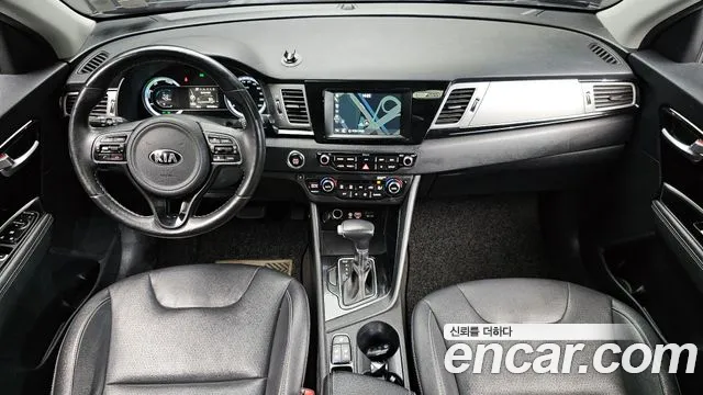 2018 Kia Niro Prestige Sold VIN KNACB81CGJA128133 – photo 15