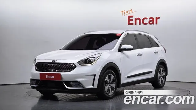 2018 Kia Niro Prestige Sold VIN KNACB81CGJA135340 – front exterior