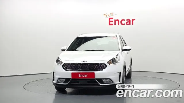 2018 Kia Niro Prestige Sold VIN KNACB81CGJA140449 – photo 26