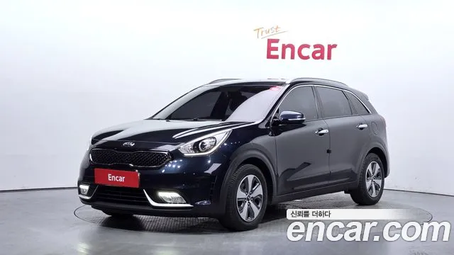 2018 Kia Niro Prestige Sold VIN KNACB81CGJA146566 – rear exterior