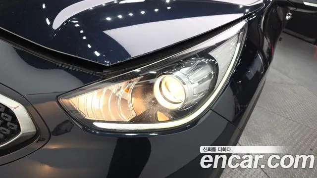 2018 Kia Niro Prestige Sold VIN KNACB81CGJA146566 – photo 13