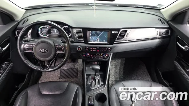 2018 Kia Niro Prestige Sold VIN KNACB81CGJA146566 – photo 22