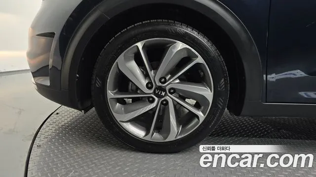 2018 Kia Niro Prestige Sold VIN KNACB81CGJA154396 – engine bay