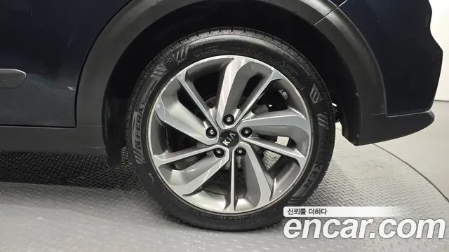 2018 Kia Niro Prestige Sold VIN KNACB81CGJA154396 – photo 19