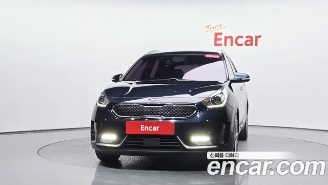 2018 Kia Niro Prestige Sold VIN KNACB81CGJA154396 – photo 22