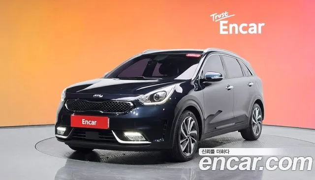 2018 Kia Niro Prestige Sold VIN KNACB81CGJA154396 – photo 28
