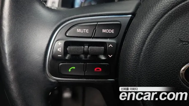 2018 Kia Niro Prestige Sold VIN KNACB81CGJA212880 – photo 15