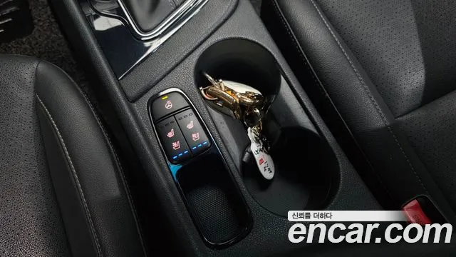 2018 Kia Niro Prestige Sold VIN KNACB81CGJA212880 – photo 32