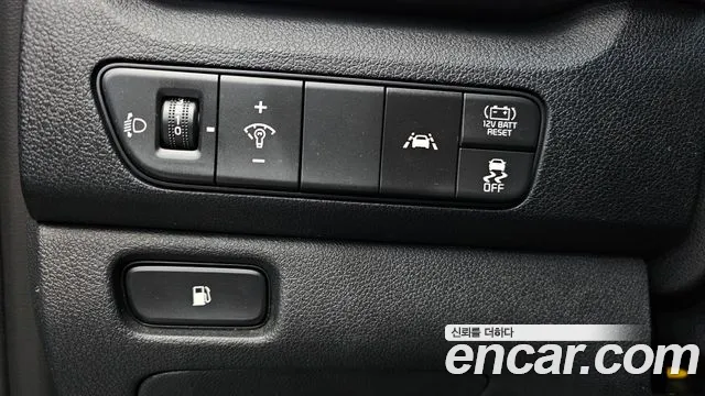 2020 Kia The New Niro 1.6 HEV Sold VIN KNACB81CGLA312432 – exterior detail 2020 Kia The New Niro 1.6 HEV Sold VIN KNACB81CGLA312432 – exterior detail
