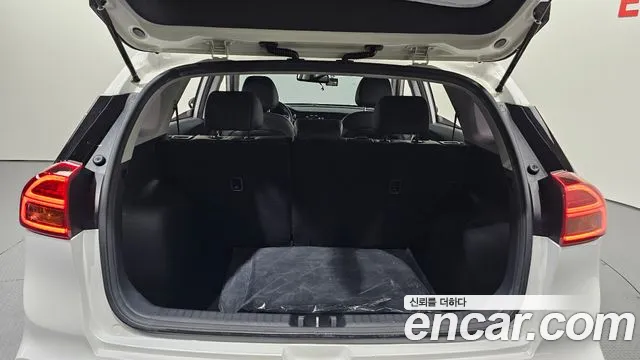 2020 Kia The New Niro 1.6 HEV Sold VIN KNACB81CGLA312432 – photo 16 2020 Kia The New Niro 1.6 HEV Sold VIN KNACB81CGLA312432 – photo 16