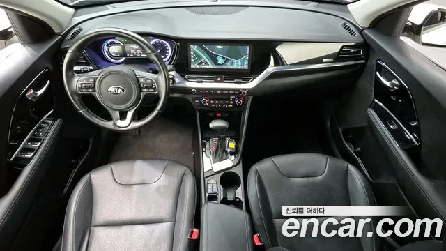 2021 Kia The New Niro 1.6 HEV Sold VIN KNACB81CGMA458375 – photo 17