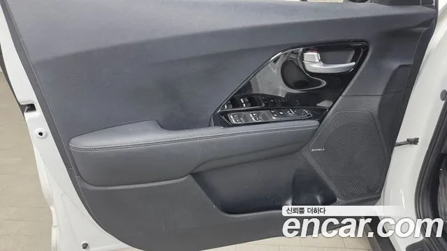 2020 Kia Niro EV Prestige Sold VIN KNACB81GFLA065460 – photo 23 2020 Kia Niro EV Prestige Sold VIN KNACB81GFLA065460 – photo 23