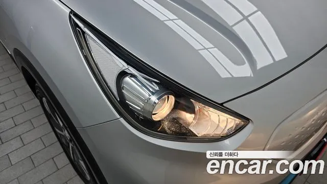 2021 Kia Niro EV Prestige VIN KNACB81GFMA092062