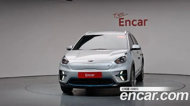 2021 Kia Niro EV Prestige VIN KNACB81GFMA093312