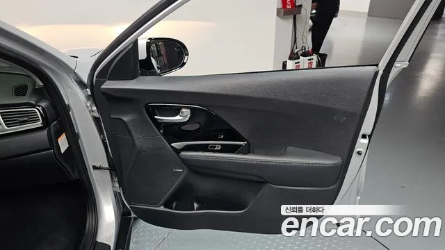 2021 Kia Niro EV Prestige Sold VIN KNACB81GFMA093312 – photo 25 2021 Kia Niro EV Prestige Sold VIN KNACB81GFMA093312 – photo 25