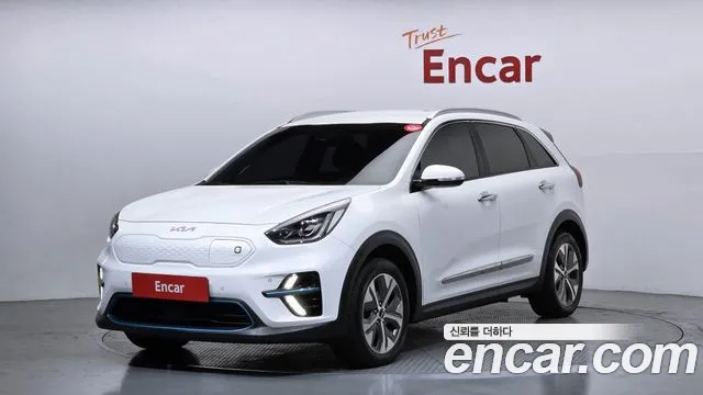 2022 Kia Niro EV Noblesse VIN KNACB81GFNA121346