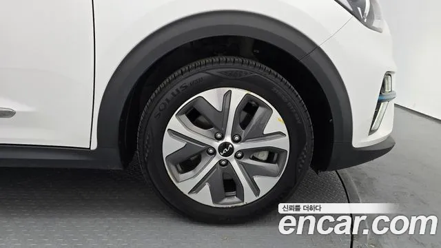 2022 Kia Niro EV Prestige VIN KNACB81GFNA121790