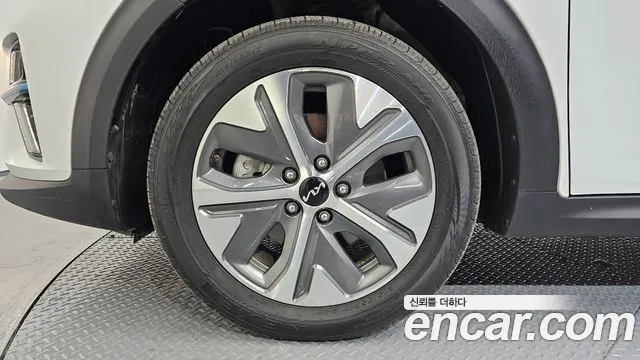 2022 Kia Niro EV Prestige VIN KNACB81GFNA124554