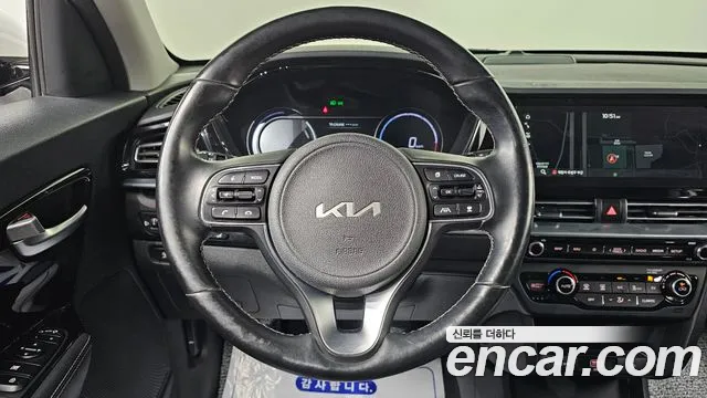 2022 Kia Niro EV Prestige Sold VIN KNACB81GFNA124554 – side profile 2022 Kia Niro EV Prestige Sold VIN KNACB81GFNA124554 – side profile