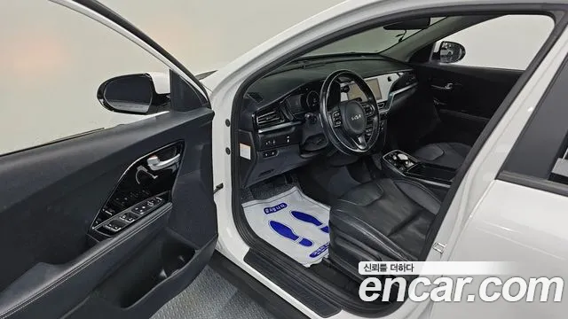2022 Kia Niro EV Prestige Sold VIN KNACB81GFNA124569 – exterior detail 2022 Kia Niro EV Prestige Sold VIN KNACB81GFNA124569 – exterior detail