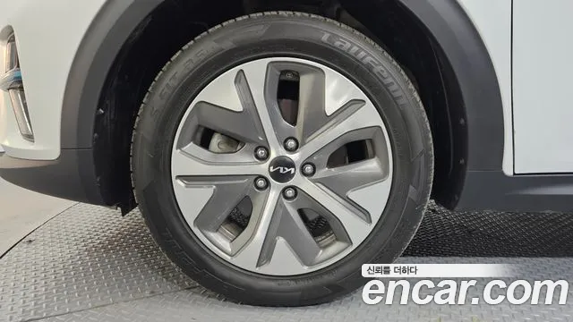 2022 Kia Niro EV Prestige Sold VIN KNACB81GFNA124569 – undercarriage 2022 Kia Niro EV Prestige Sold VIN KNACB81GFNA124569 – undercarriage
