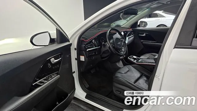 2022 Kia Niro EV Noblesse Sold VIN KNACB81GFNA136480 – exterior detail