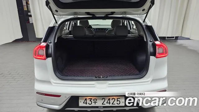 2018 Kia Niro Noblesse Sold VIN KNACC81CGJA096969 – photo 13