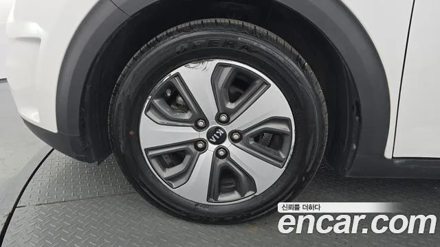 2018 Kia Niro Noblesse VIN KNACC81CGJA138660