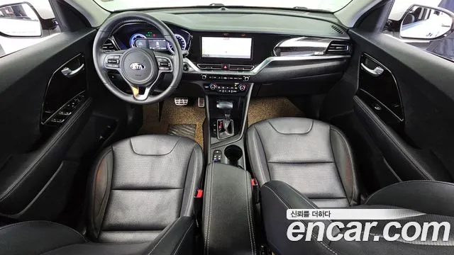 2020 Kia The New Niro 1.6 HEV Sold VIN KNACC81CGLA405040 – exterior detail