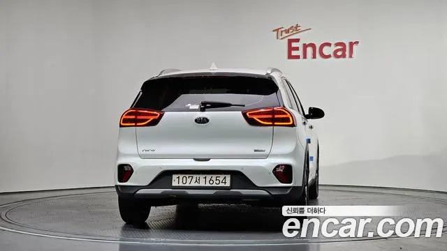 2020 Kia The New Niro 1.6 HEV Sold VIN KNACC81CGLA405040 – photo 16