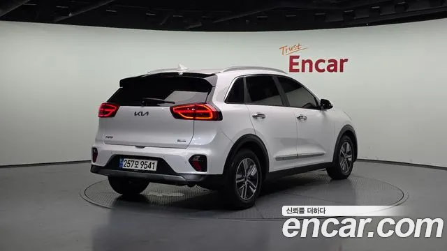 2022 Kia The New Niro 1.6 Hev Sold VIN KNACC81CGNA510617 – front exterior