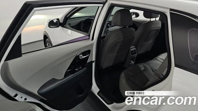 2019 Kia Niro EV Noblesse Sold VIN KNACC81GFKA000719 – photo 13 2019 Kia Niro EV Noblesse Sold VIN KNACC81GFKA000719 – photo 13
