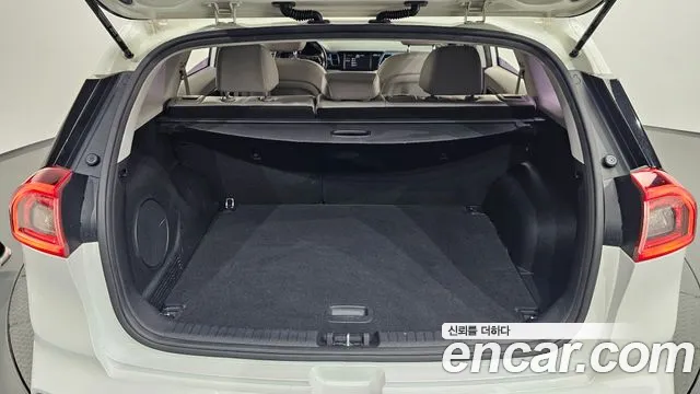 2019 Kia Niro EV Noblesse Sold VIN KNACC81GFKA000719 – photo 14 2019 Kia Niro EV Noblesse Sold VIN KNACC81GFKA000719 – photo 14