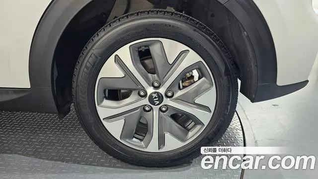 2019 Kia Niro EV Noblesse Sold VIN KNACC81GFKA000719 – photo 25 2019 Kia Niro EV Noblesse Sold VIN KNACC81GFKA000719 – photo 25
