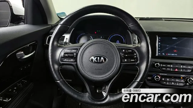 2019 Kia Niro EV Noblesse Sold VIN KNACC81GFKA001859 – side profile