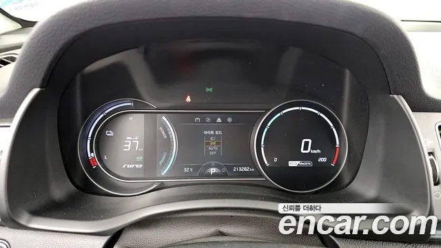 2019 Kia Niro EV Noblesse Sold VIN KNACC81GFKA001859 – photo 17
